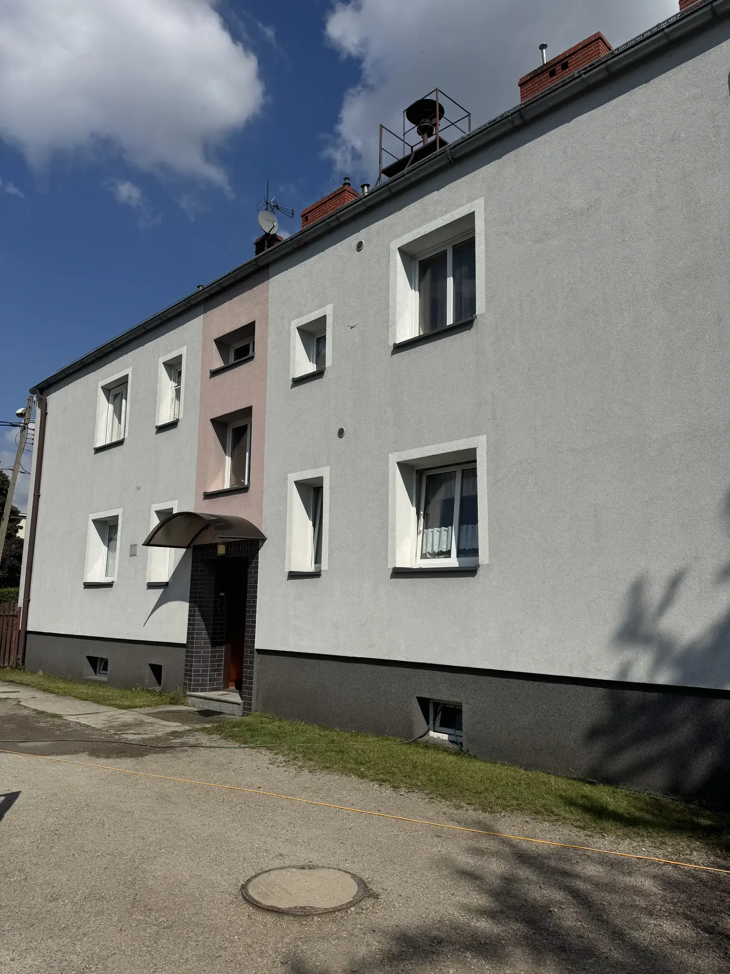 Bezpieczne mycie elewacji budynków (soft wash) - MagosClean Śląsk